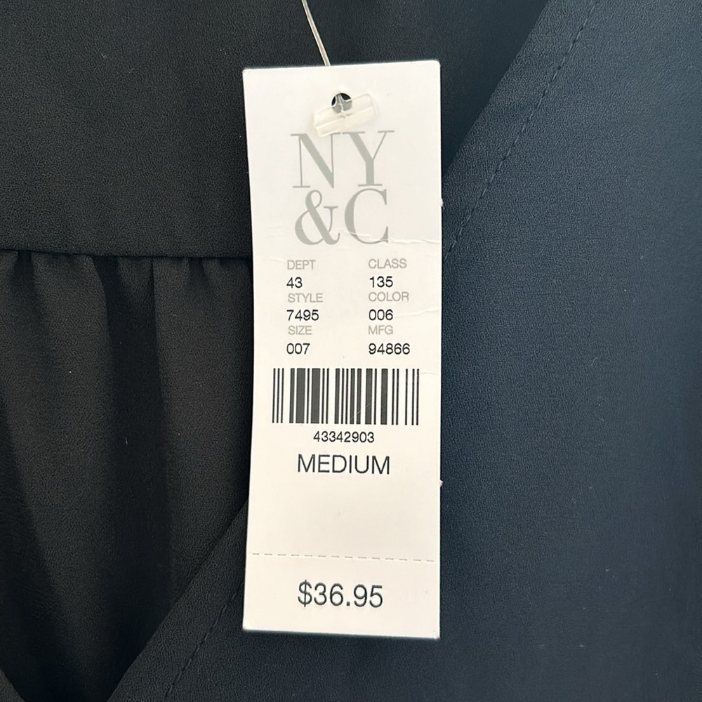 NY&Co: Lovely, Black, Crossover Blouse: size M - Picture 4 of 7
